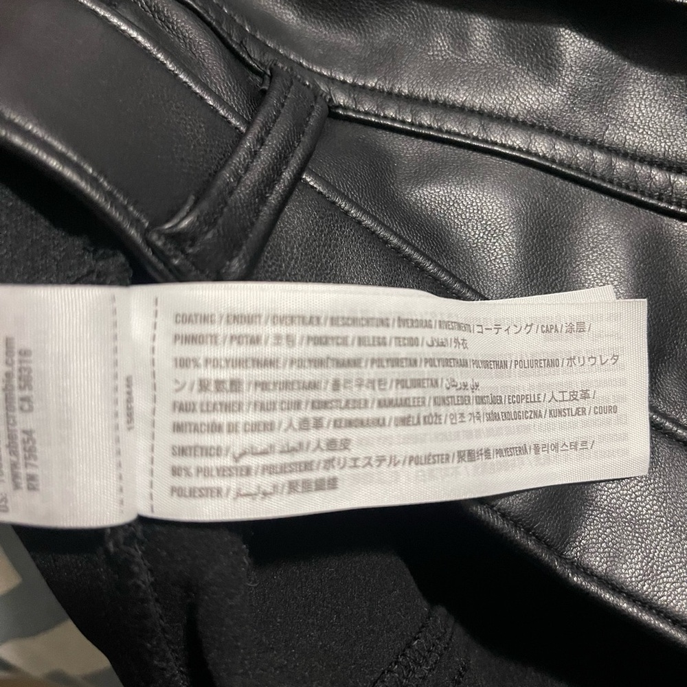 Abercrombie & Fitch Black High-Rise Pants - Picture 6 of 7